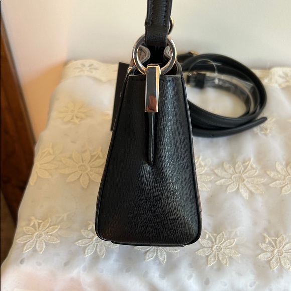 Kate Spade Leopard Print Shoulder Bag with Black Trim - Picture 5 of 12